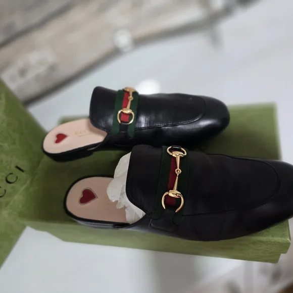 Gucci Women's Black Leather Princetown Horsebit Mule - Picture 4 of 8